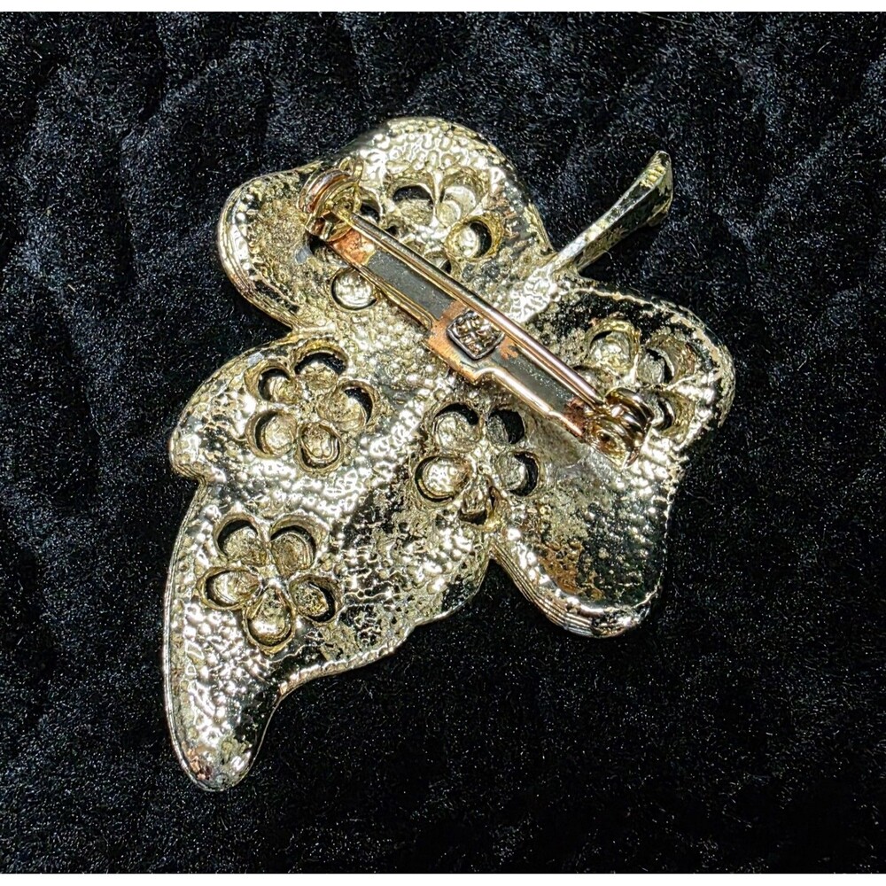 Vintage Mid-Century Gold Tone Leaf Brooch with Floral Accents | Textured Metal - Picture 5 of 8